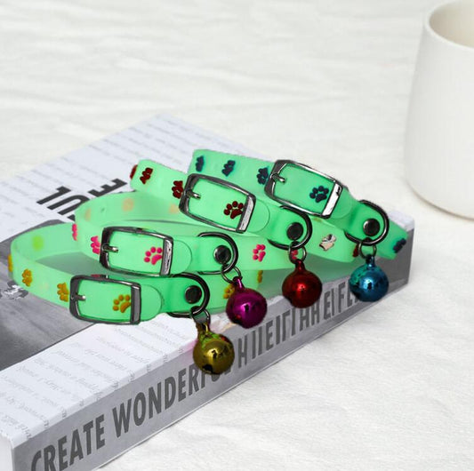 Pet Glowing Collars with Bells Glow at Night Dogs Cats Necklace Light Luminous Neck Ring Accessories Drop Shipping